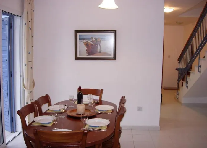 Apartament Iris Village Universal *